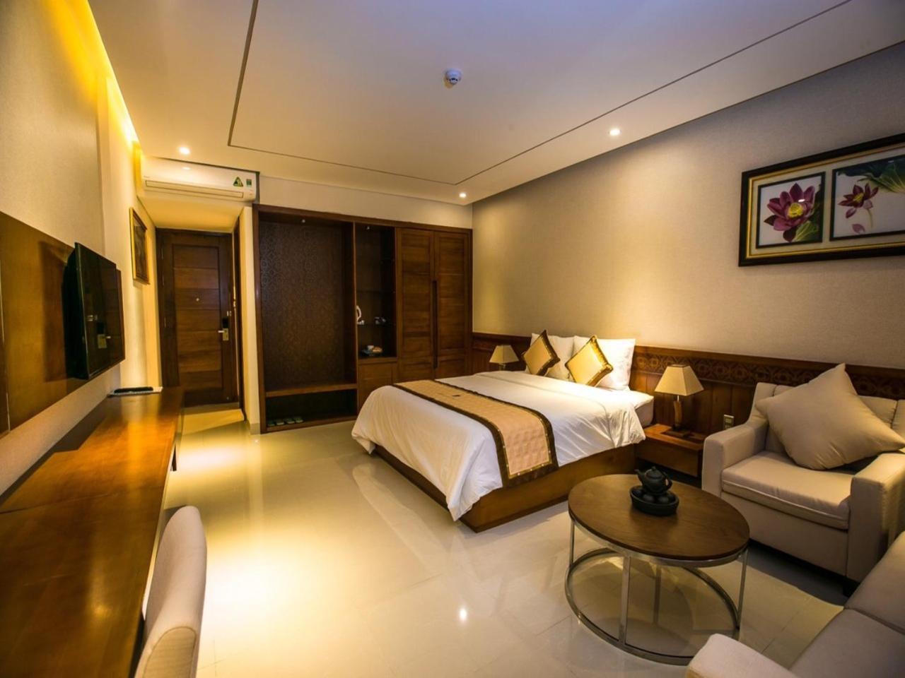 Liberty Hotel Da Nang Exterior foto